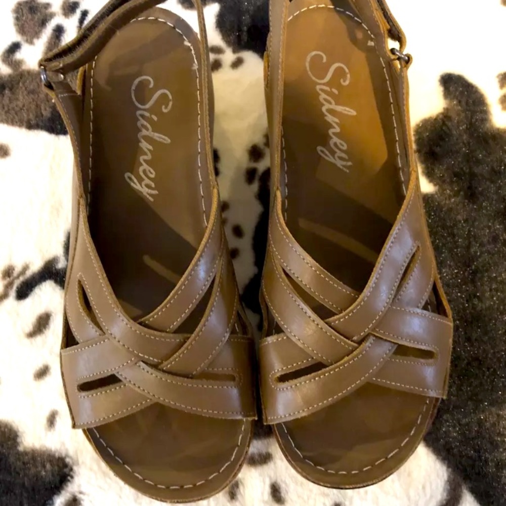 Sidney Leather Strap Sandals Size 8
